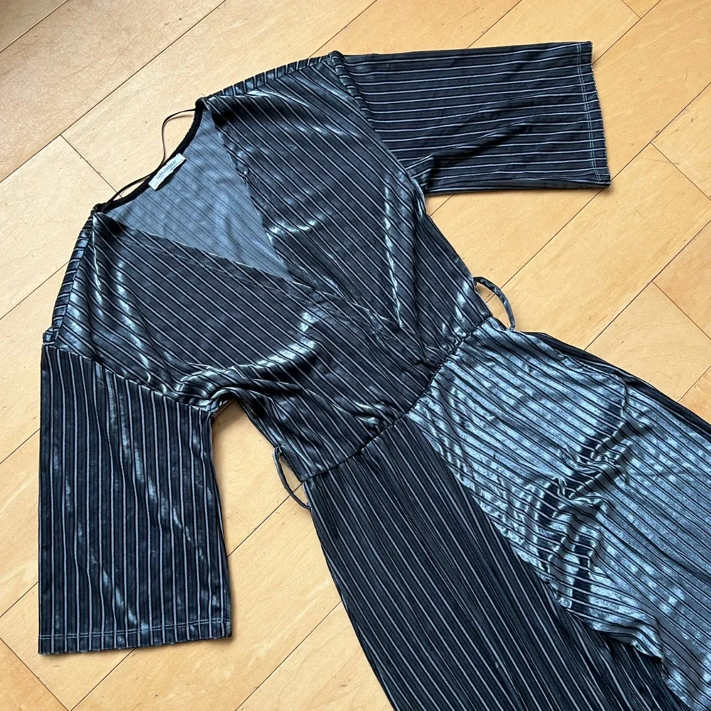 ZARA‎ Trafaluc Jumpsuit Velvet 3/4 Sleeve Striped Wide Leg Gray Blue Size Small